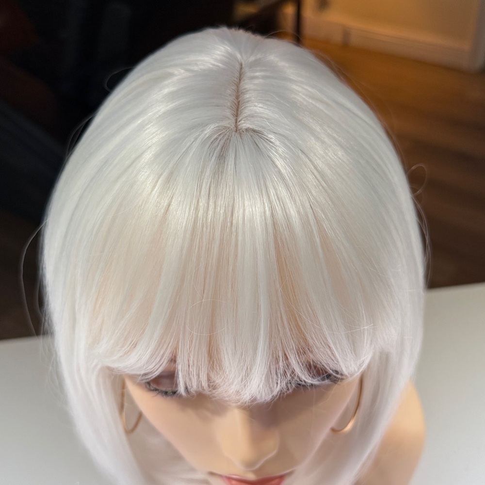 HAIR, 12” Bob, Center Part with Bangs,White - Picture 6 of 10